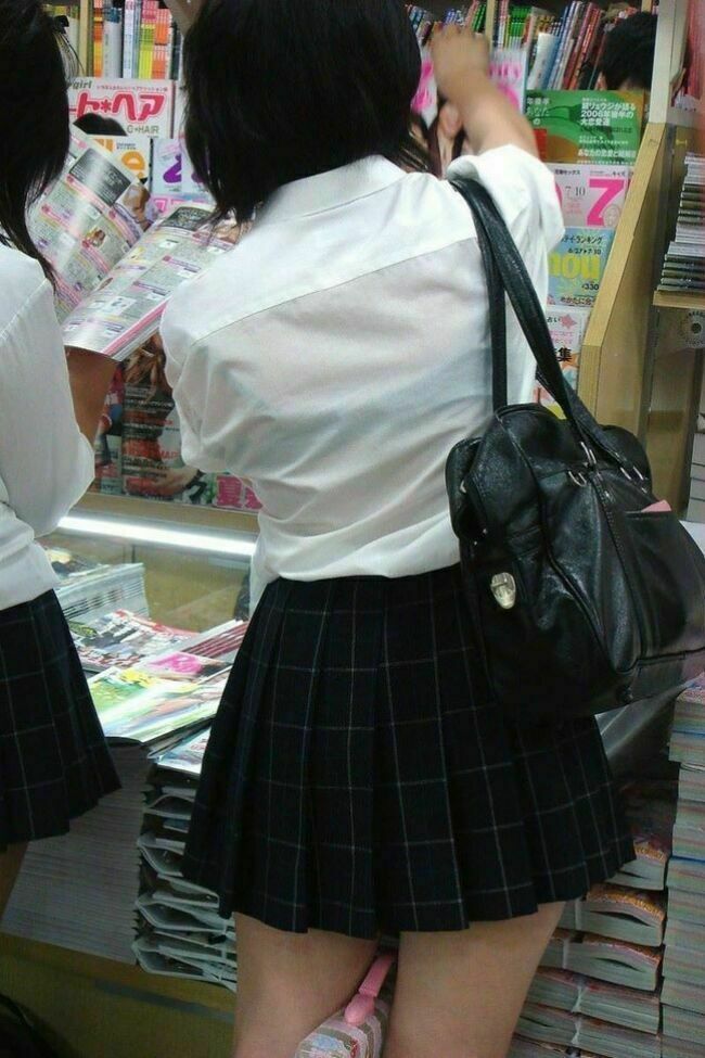 JK透けブラ画像159枚 夏服に下着が透けてる女子高生の制服盗撮集めてみた063