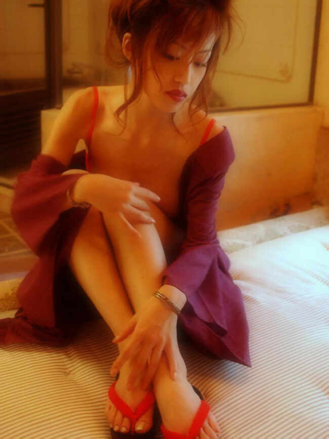 及川奈央エロ画像310枚 レジェンドスレンダー女優のヌードやセックス＆おすすめ動画集めてみた006
