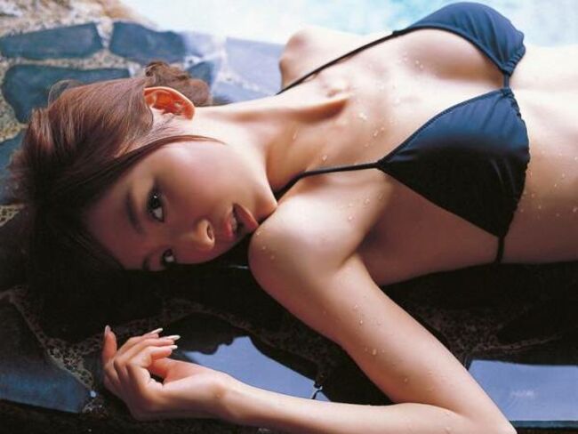 篠田麻里子エロ画像213枚 セミヌードや美乳水着グラビア集めてみた【毎日更新】191