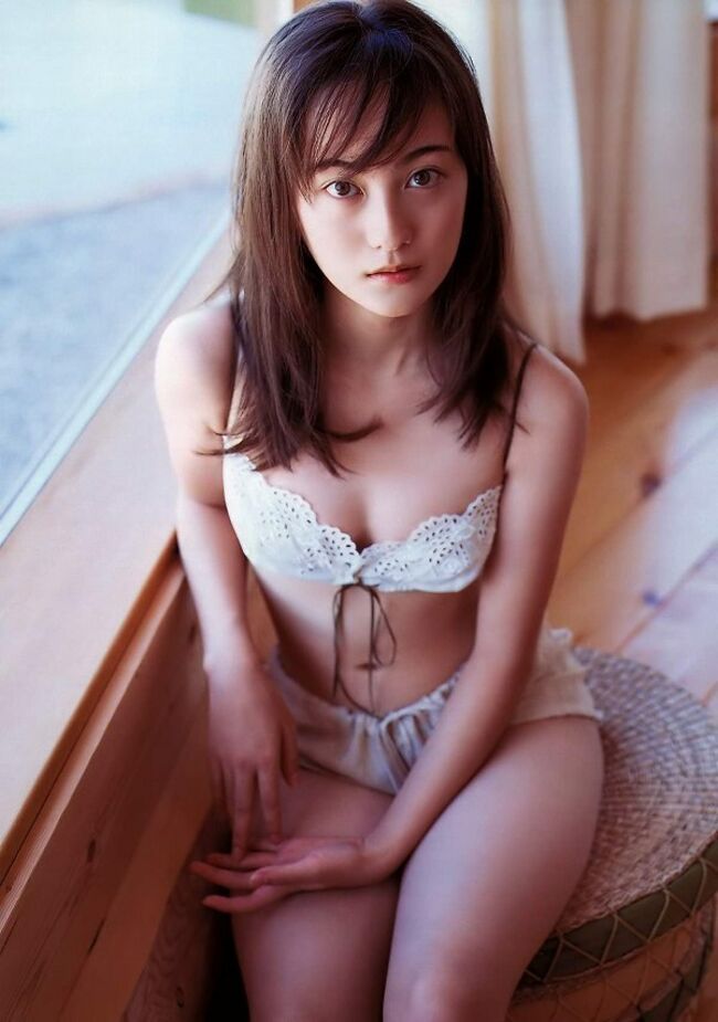 松山メアリエロ画像108枚 牙狼ヒロイン美女のBカップ貧乳水着グラビア集めてみた018