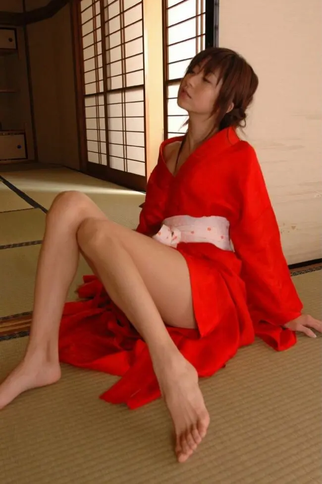 折原みかエロ画像357枚 2児のママで元グラドルのCカップセミヌードや水着グラビア集めてみた086