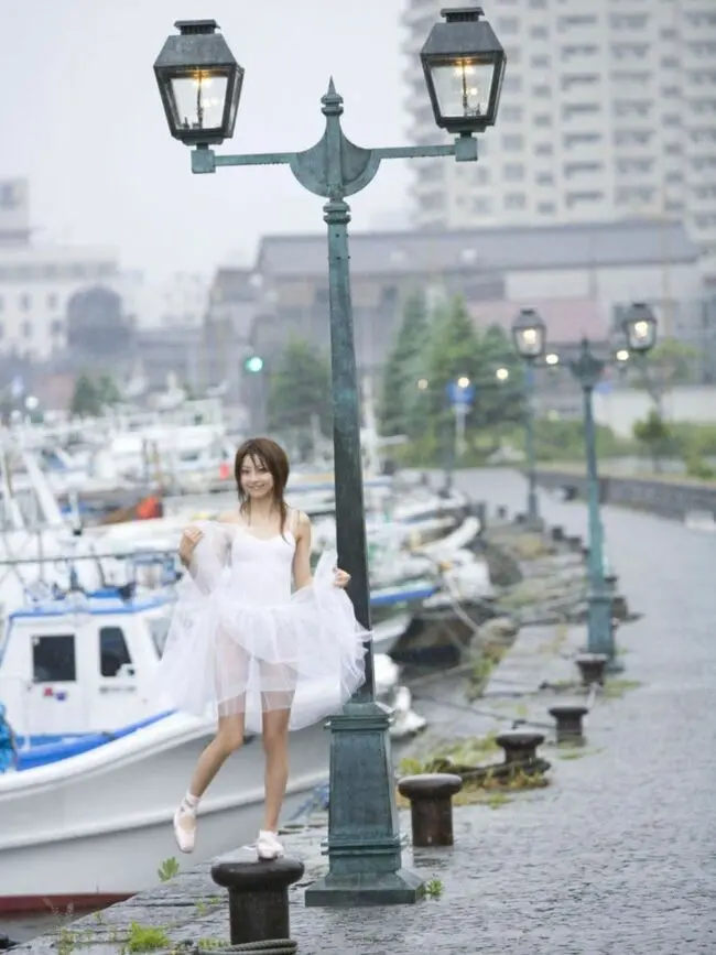 折原みかエロ画像357枚 2児のママで元グラドルのCカップセミヌードや水着グラビア集めてみた285
