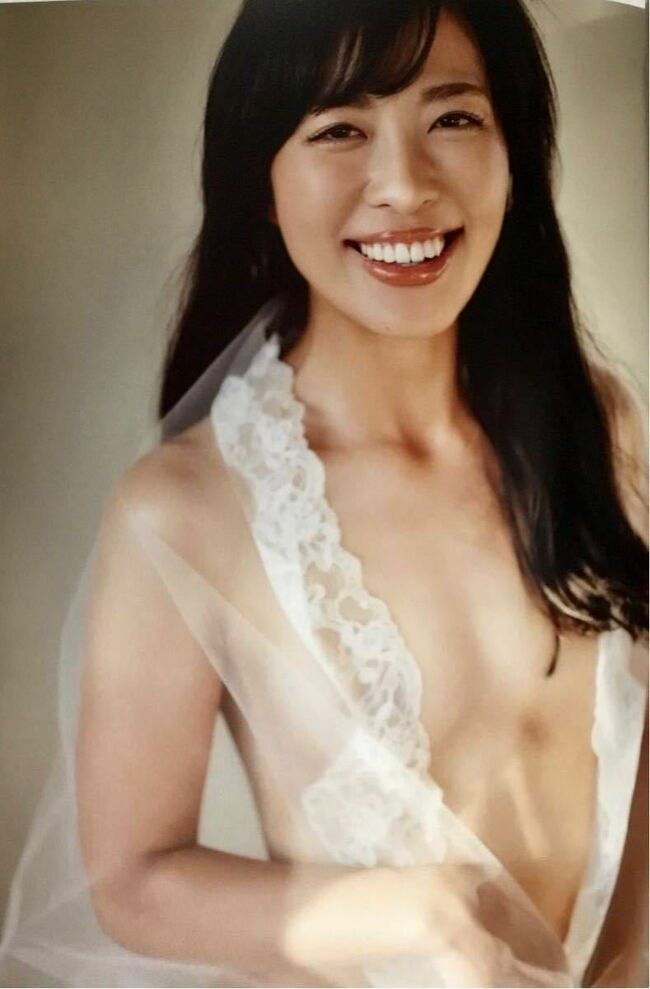 小澤美奈瀬エロ画像54枚 セミヌード披露した人気女子ゴルファーの引き締まった裸体グラビア集めてみた015