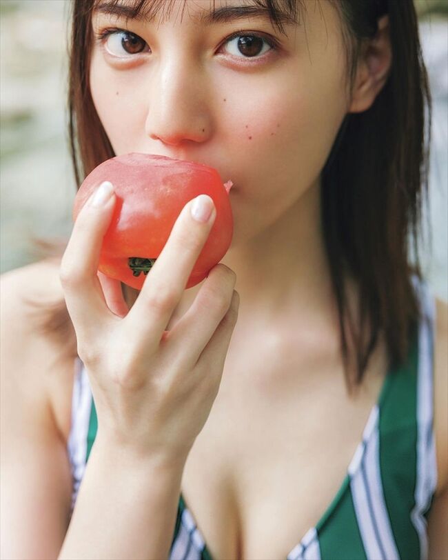 小坂菜緒エロ画像240枚 日向坂メンバーのガチ恋必至な激カワ水着やセミヌード集めてみた010