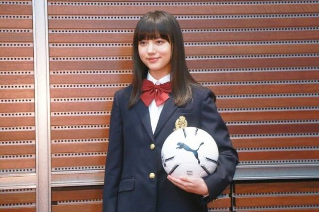 清原果耶エロ画像28枚 元セブンティーンモデル女優の似合いって当然な学生服姿や清純着衣グラビア集めてみた011