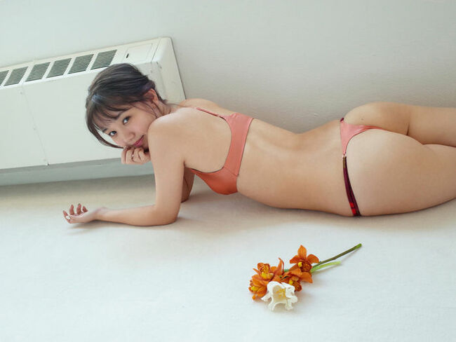 江野沢愛美エロ画像82枚 スレンダーが故に乳がデカく見える美脚モデルの水着や下着グラビア集めてみた033