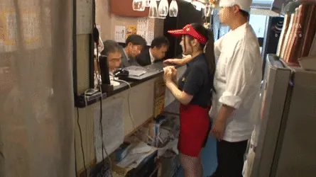 接客中エロGIF022