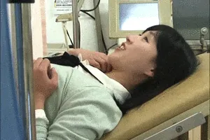 診察エロGIF047
