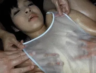 貧乳弄りエロGIF016