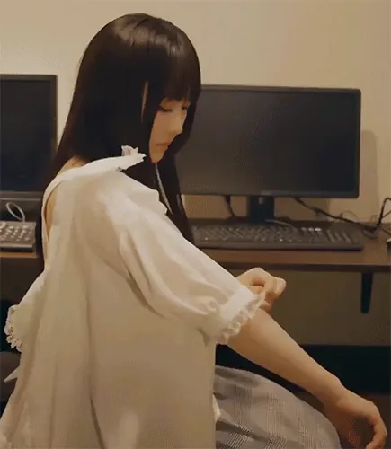 黒髪美少女エロGIF014