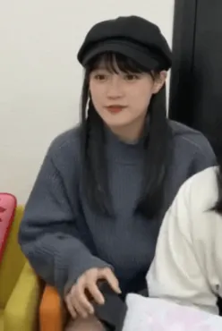 黒髪美少女エロGIF026