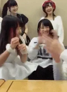 黒髪美少女エロGIF028
