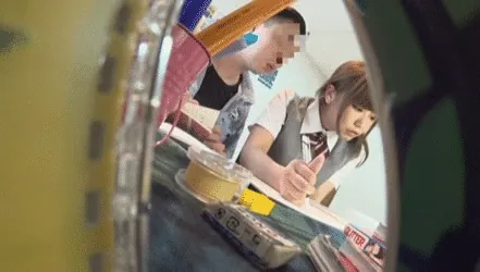 眠剤レイプエロGIF画像069