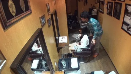 眠剤レイプエロGIF画像096