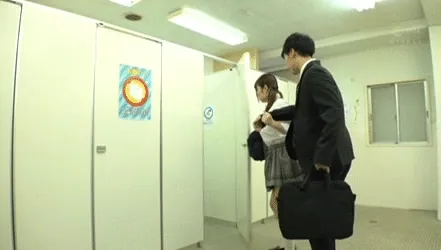 電車痴女エロGIF021