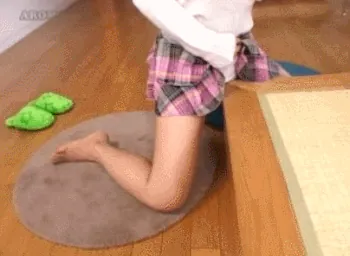 擦り付けオナニーエロGIF040