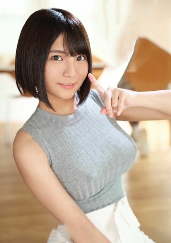 【Vol.6】チラ見不可避な着衣巨乳エロ画像100枚！067