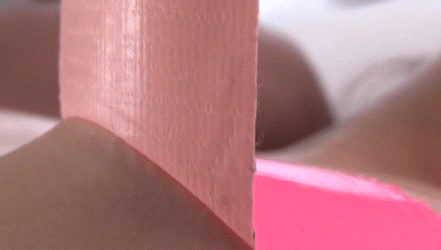 敏感な乳首をコネられ弄られ身もだえする女たちのGIF50枚014