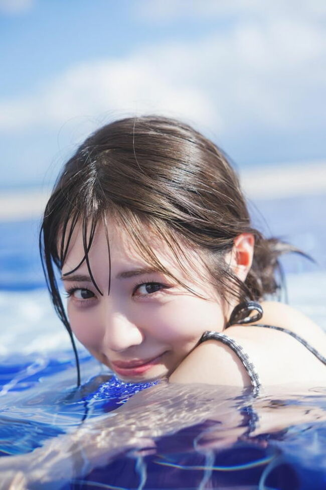芹沢まりな030