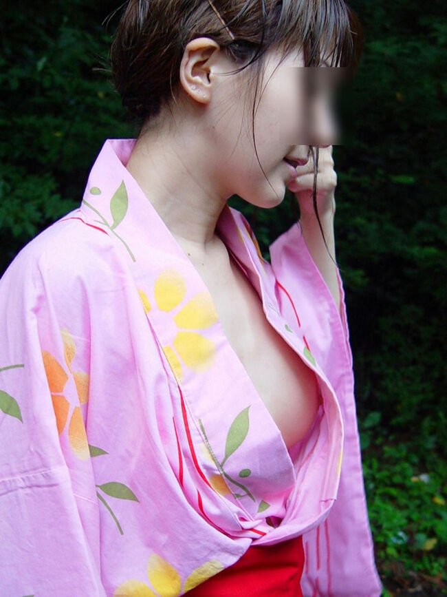 浴衣+おっぱいは水着+おっぱいと肩を並べる夏のおっぱい048
