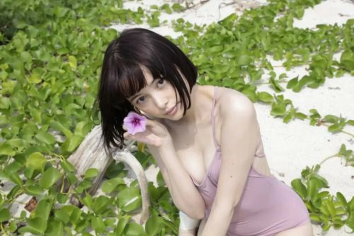 玉城ティナ005