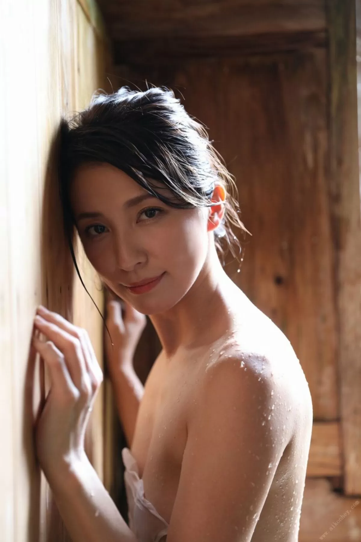 戸田れいのおっぱい画像005