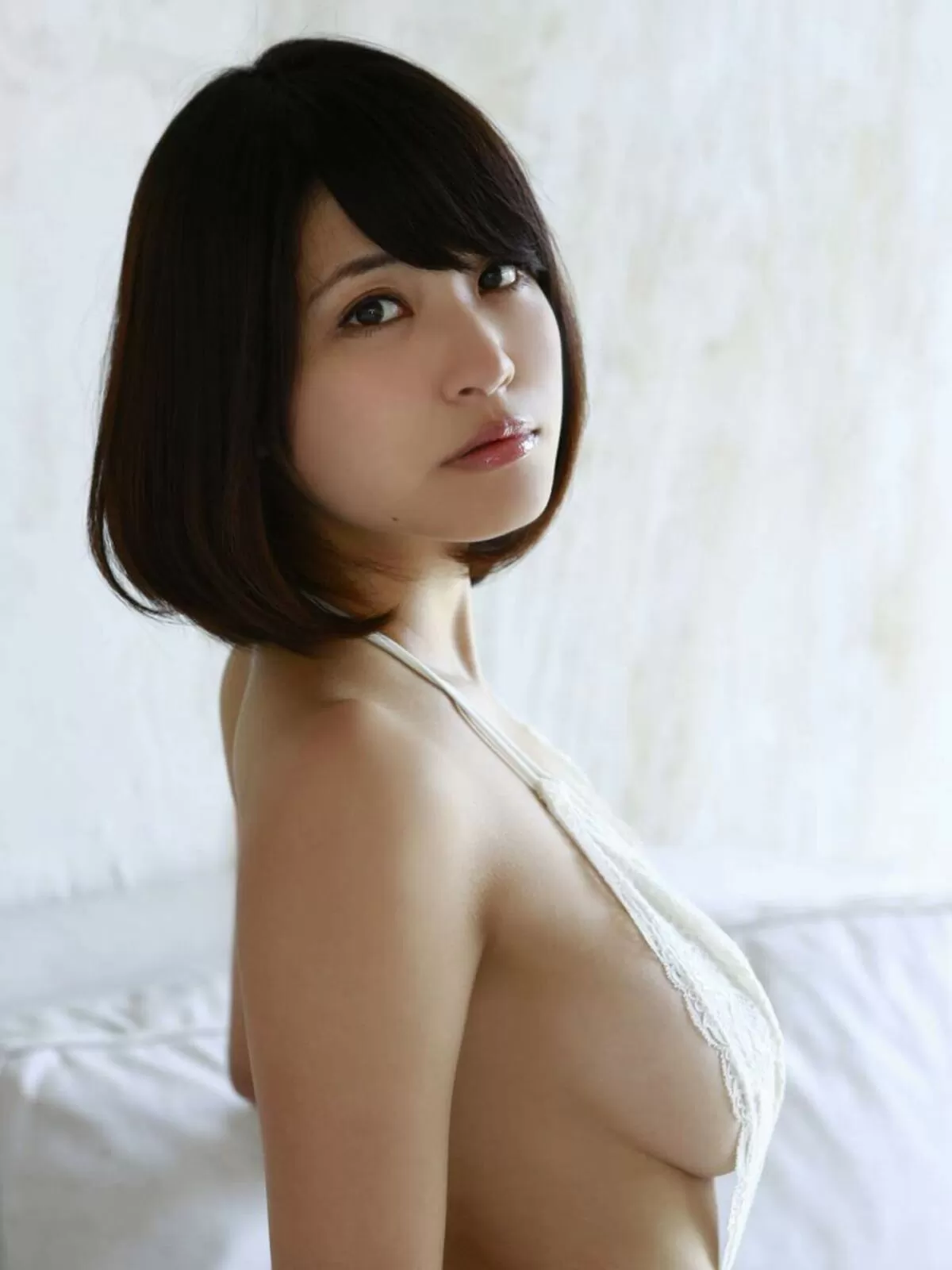 岸明日香のおっぱい画像240