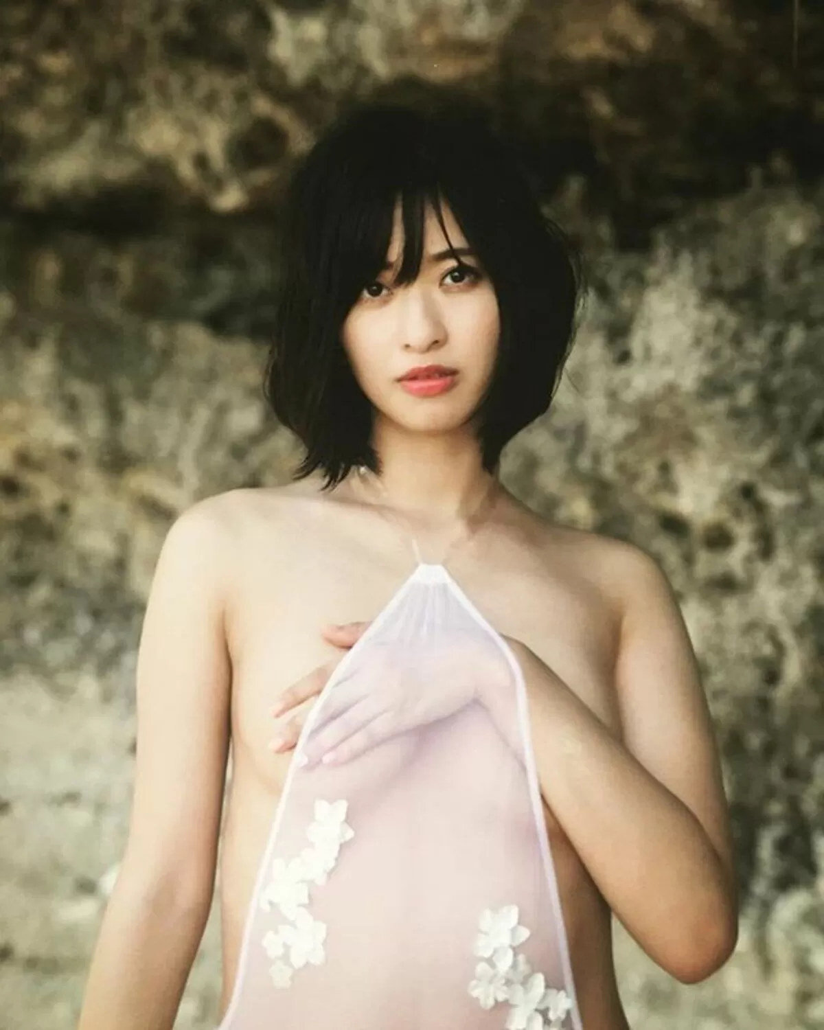 倉持由香のおっぱい画像010
