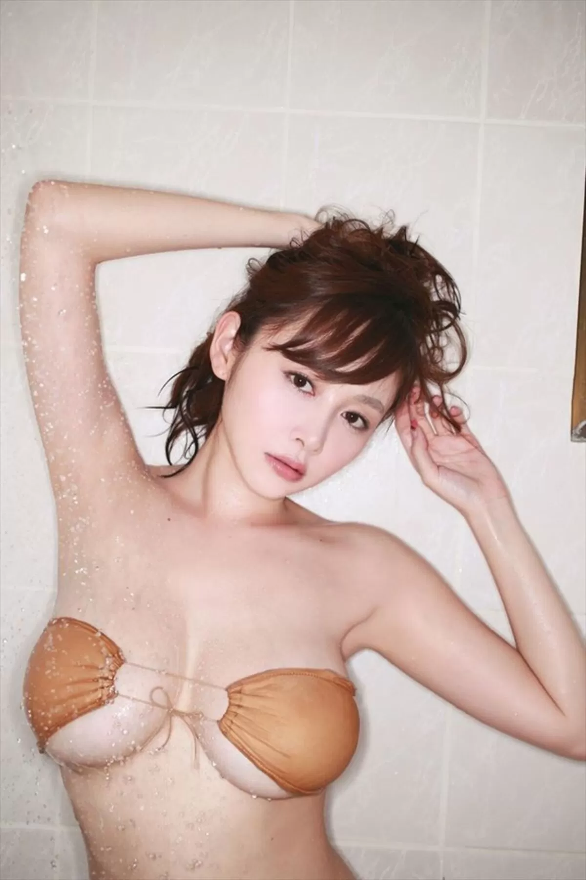 杉原杏璃のおっぱい画像096