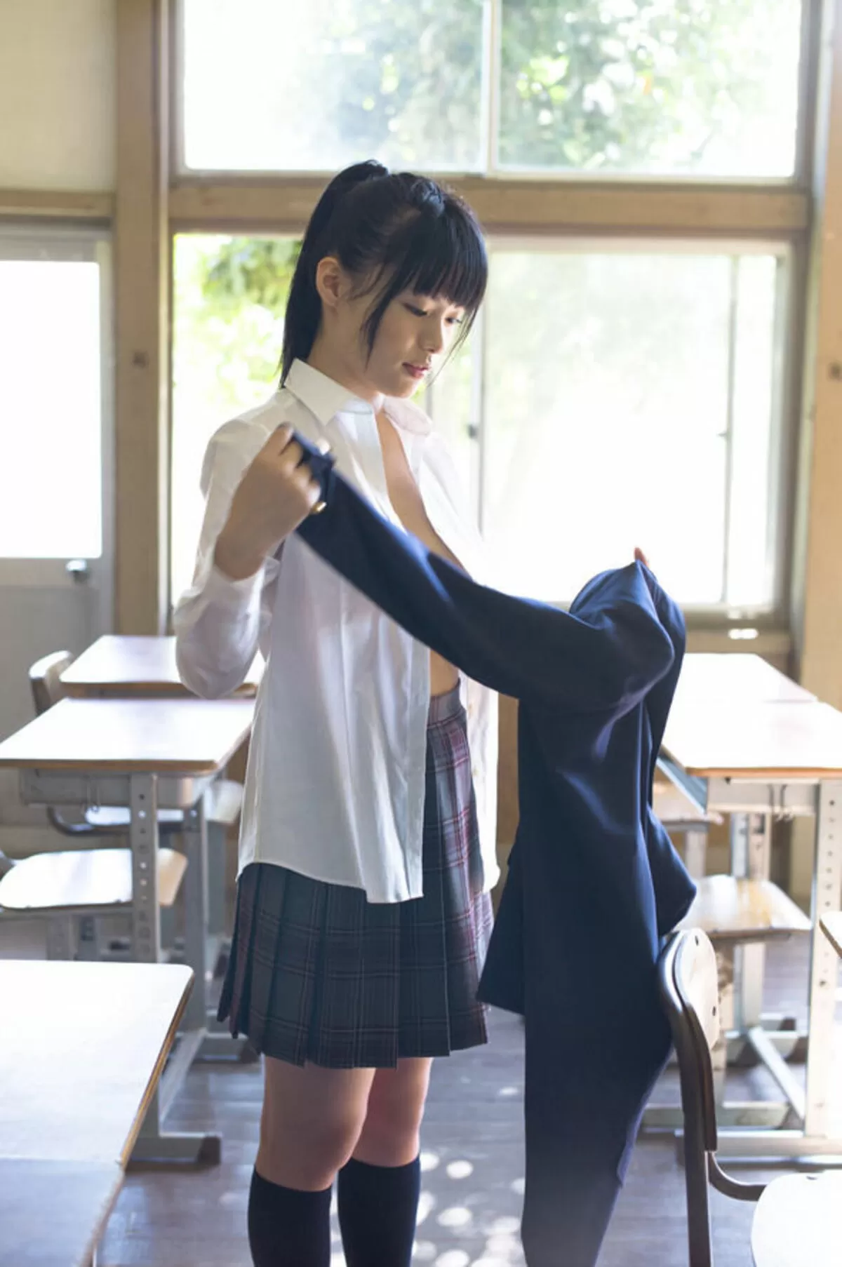 星名美津紀のおっぱい画像015