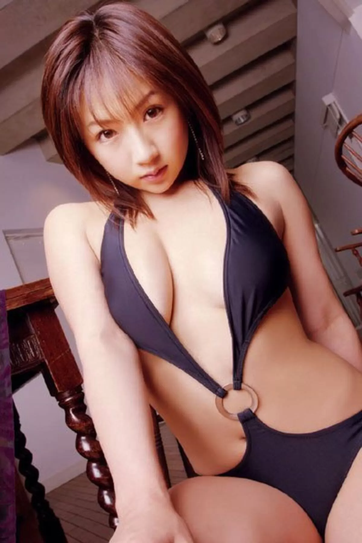 愛川ゆず季のおっぱい画像031
