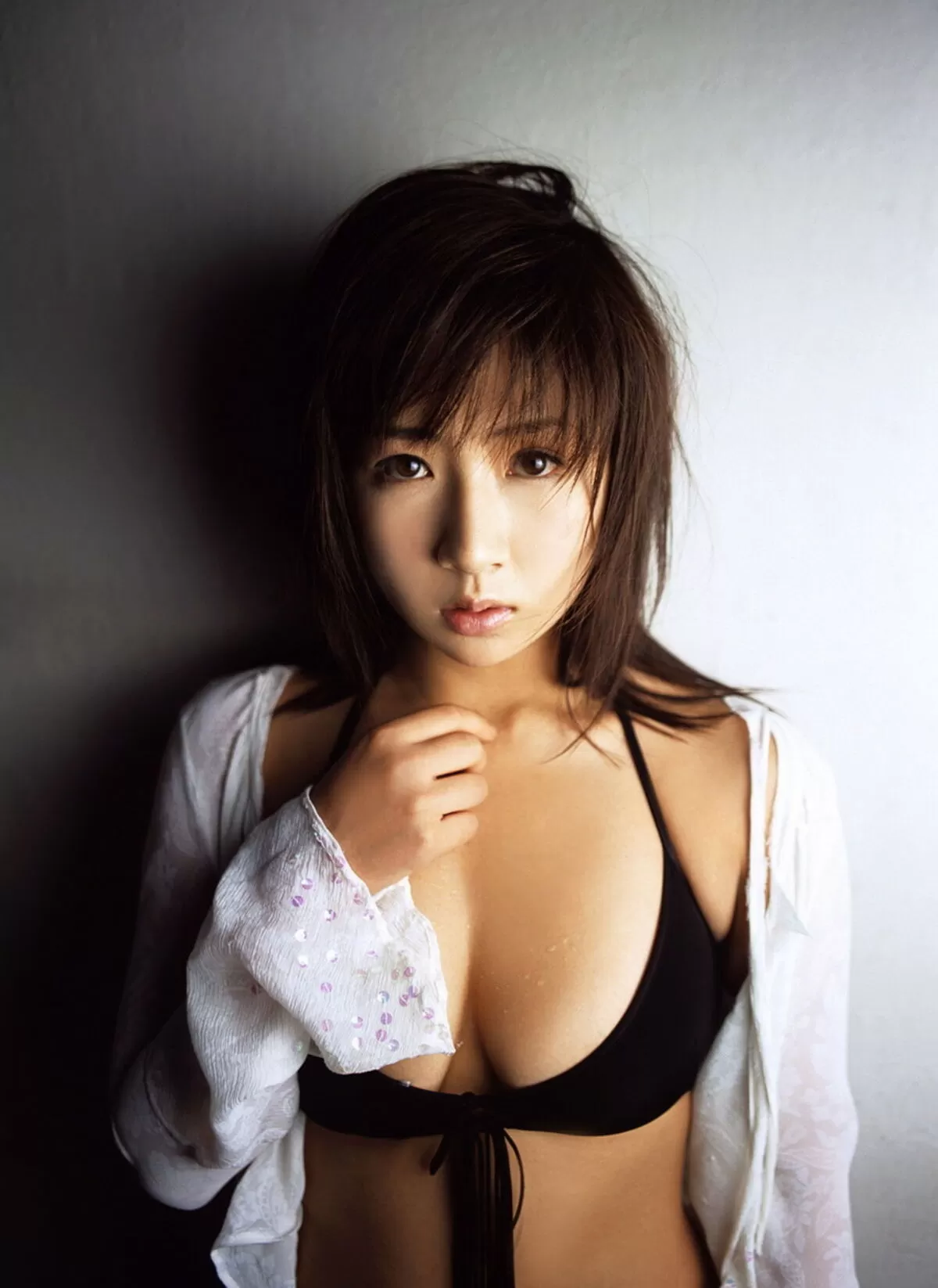 愛川ゆず季のおっぱい画像033