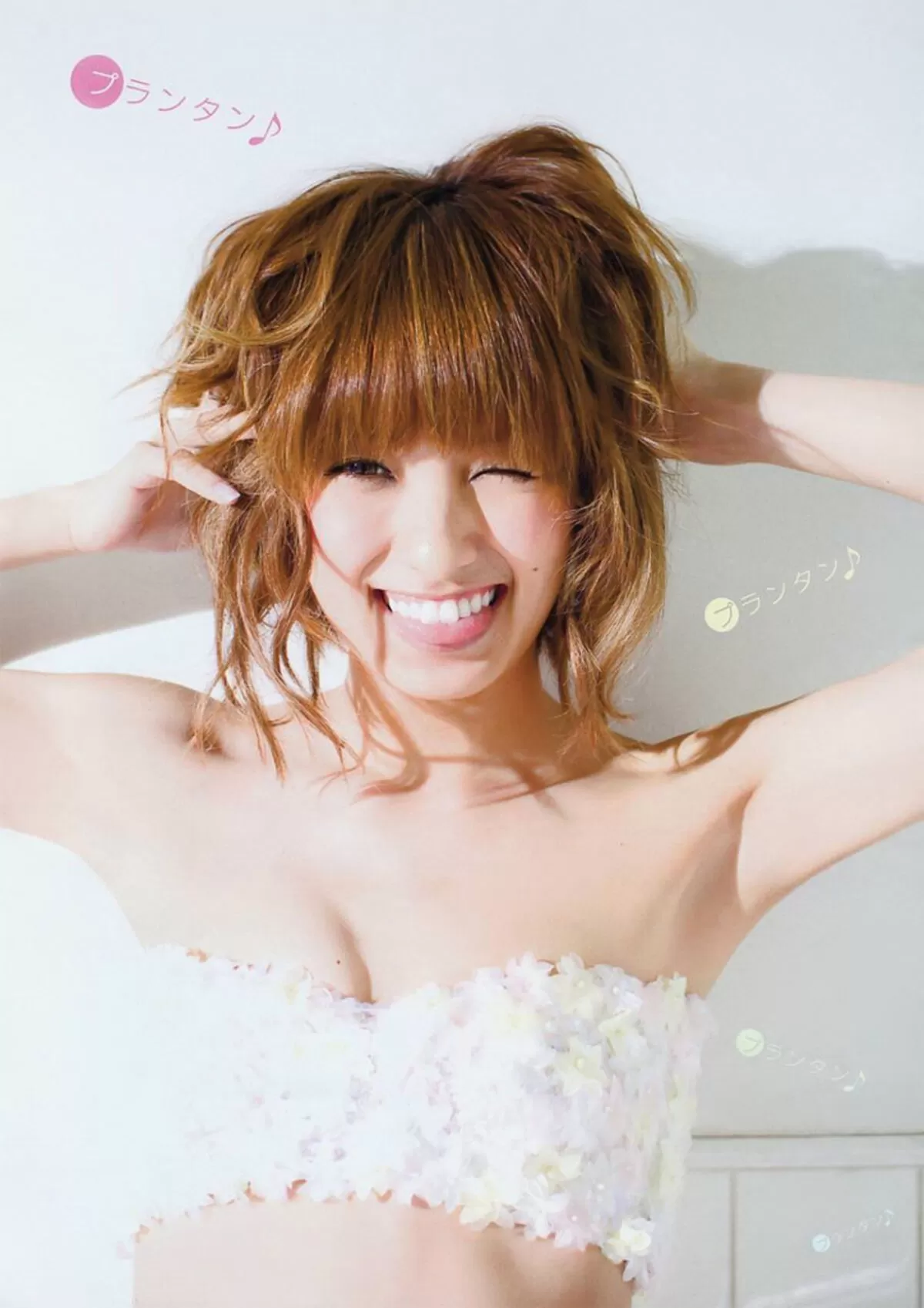 南明奈のおっぱい画像004