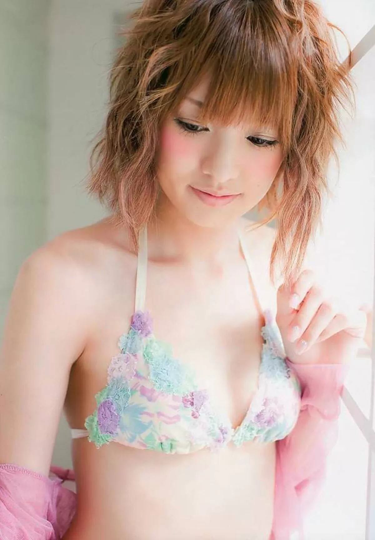 南明奈のおっぱい画像008