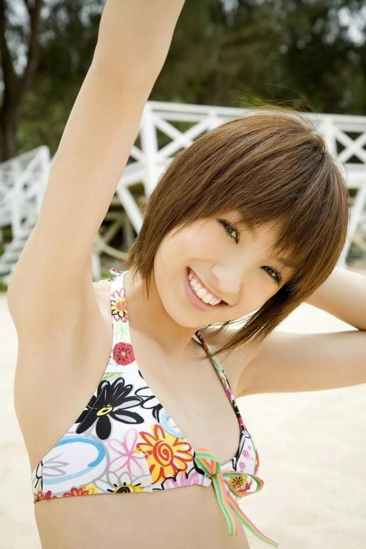 南明奈のおっぱい画像042