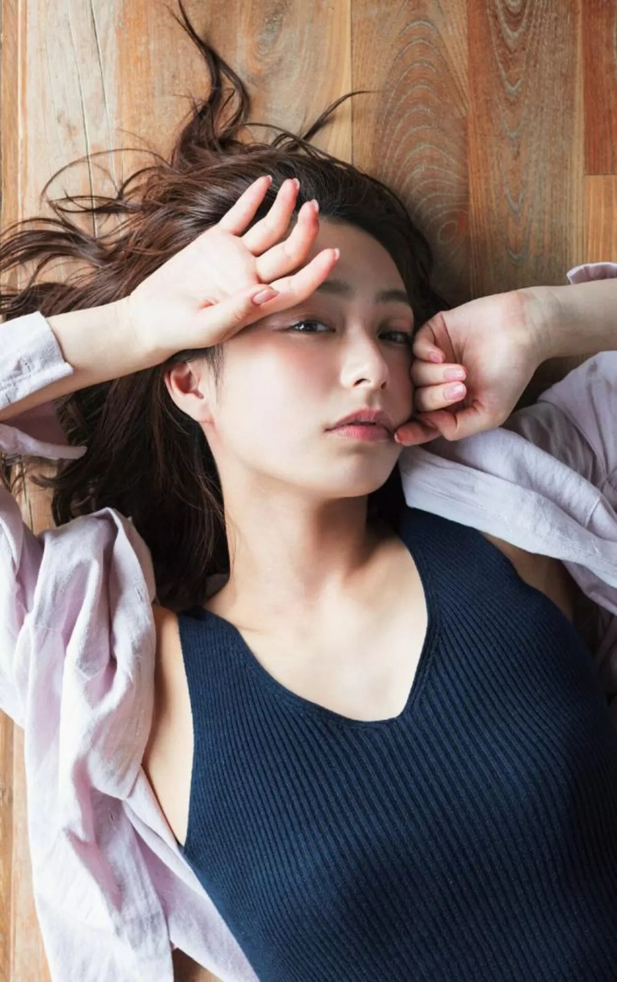 宇垣美里のおっぱい画像021