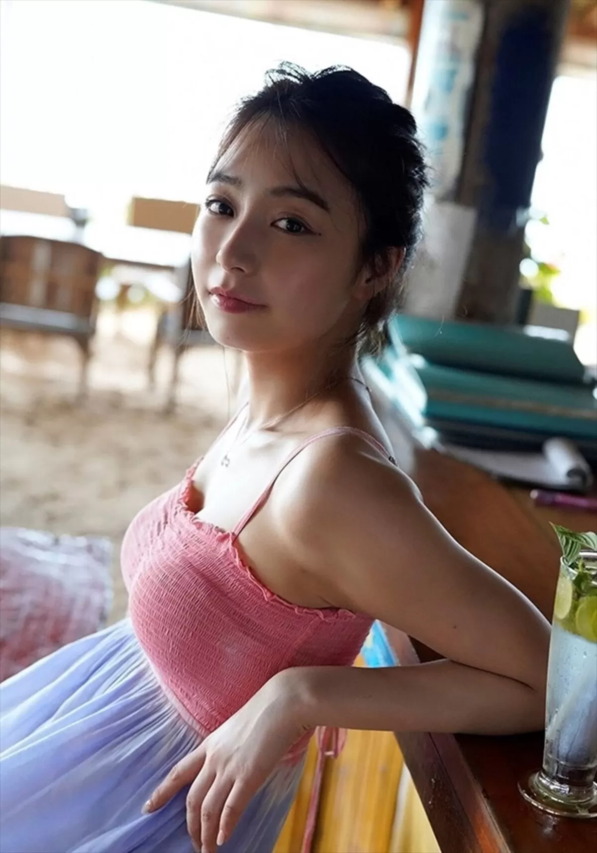 宇垣美里のおっぱい画像040