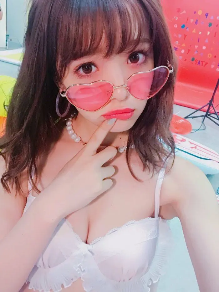 藤田ニコルのおっぱい画像062
