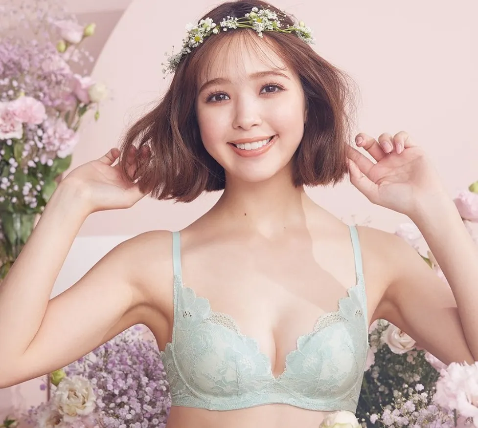 藤田ニコルのおっぱい画像069