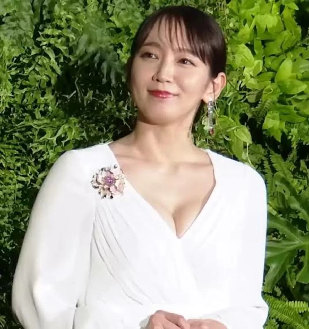 吉岡里帆のおっぱい画像023