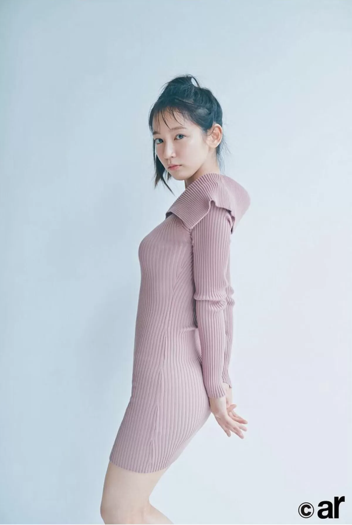 吉岡里帆のおっぱい画像032