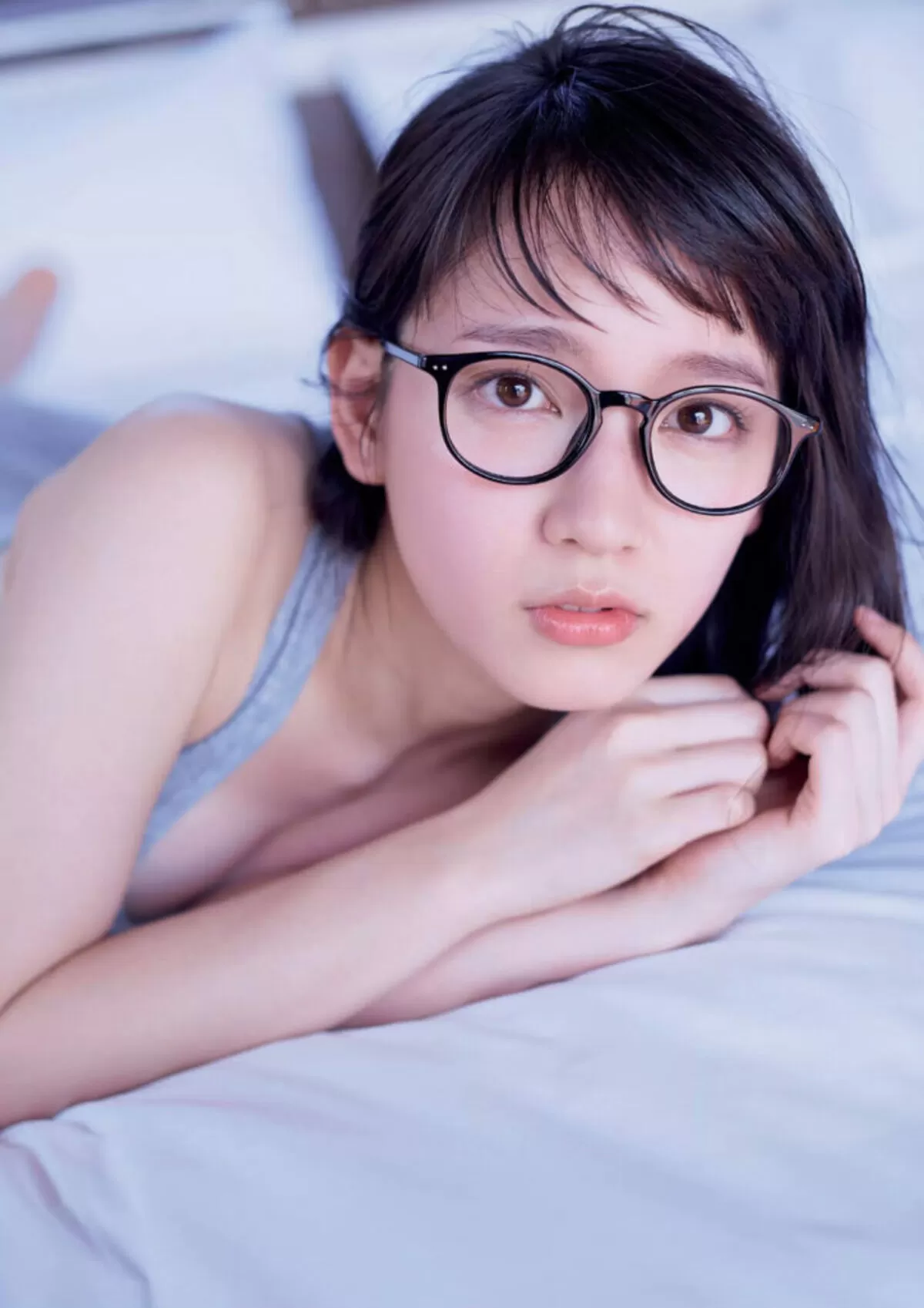 吉岡里帆のおっぱい画像045