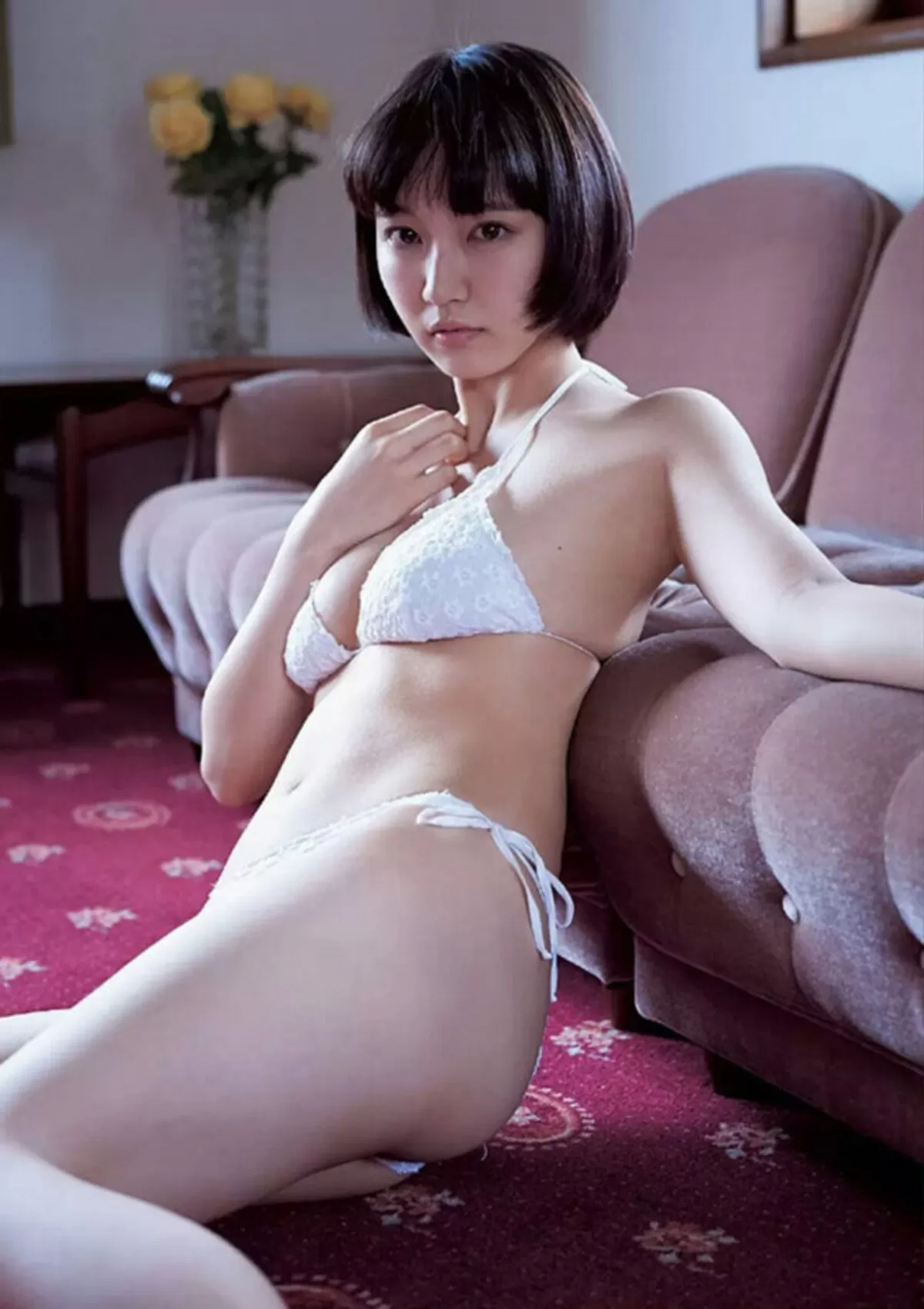 吉岡里帆のおっぱい画像048