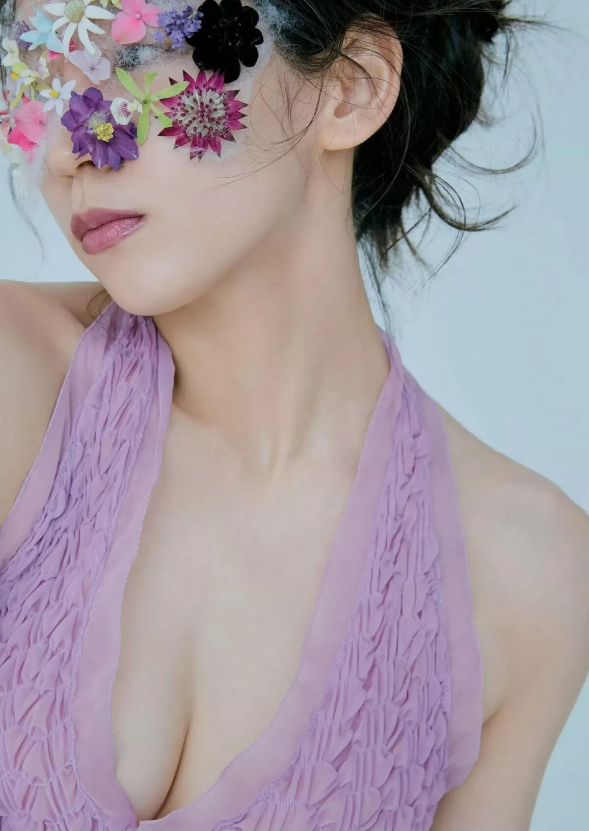 吉岡里帆のおっぱい画像101