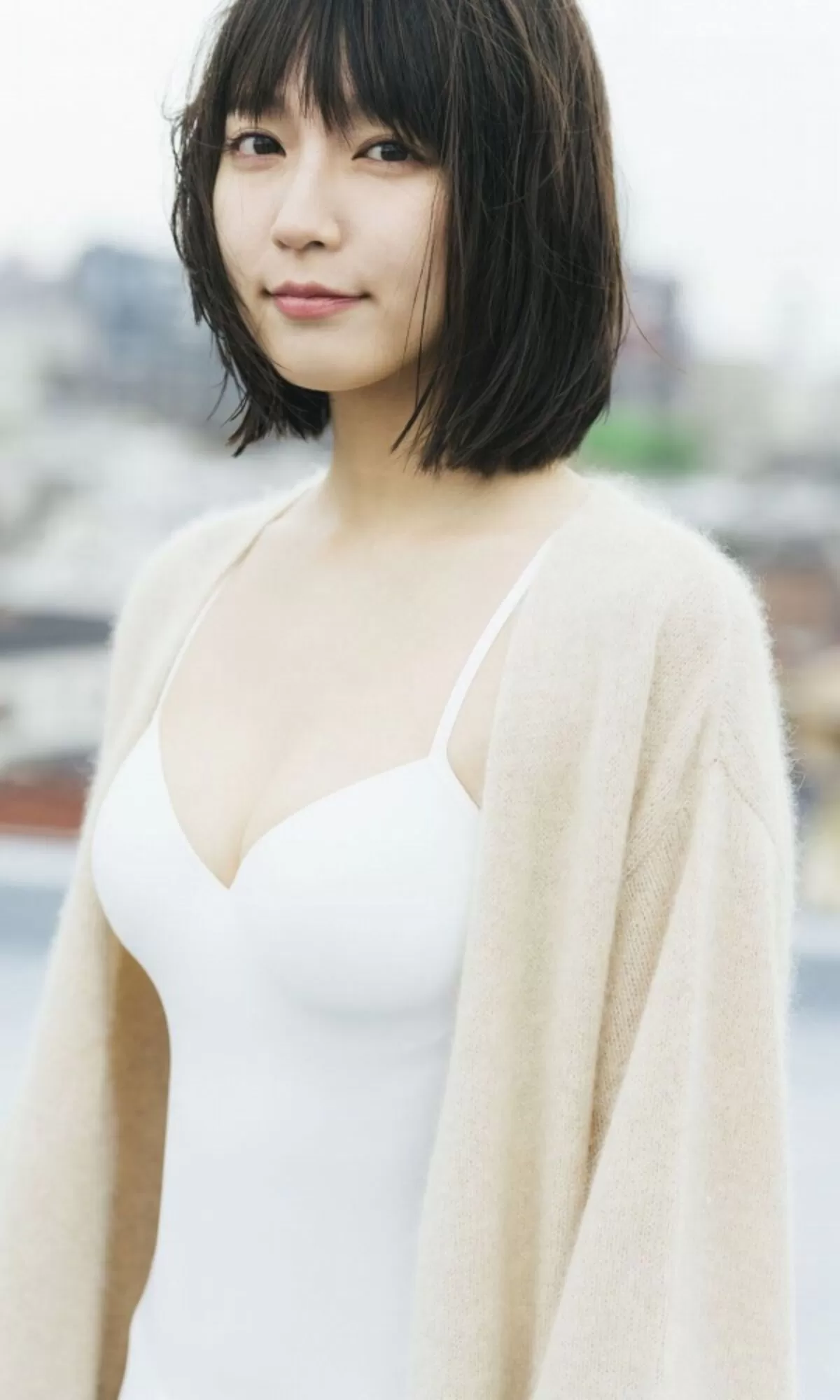 吉岡里帆のおっぱい画像142
