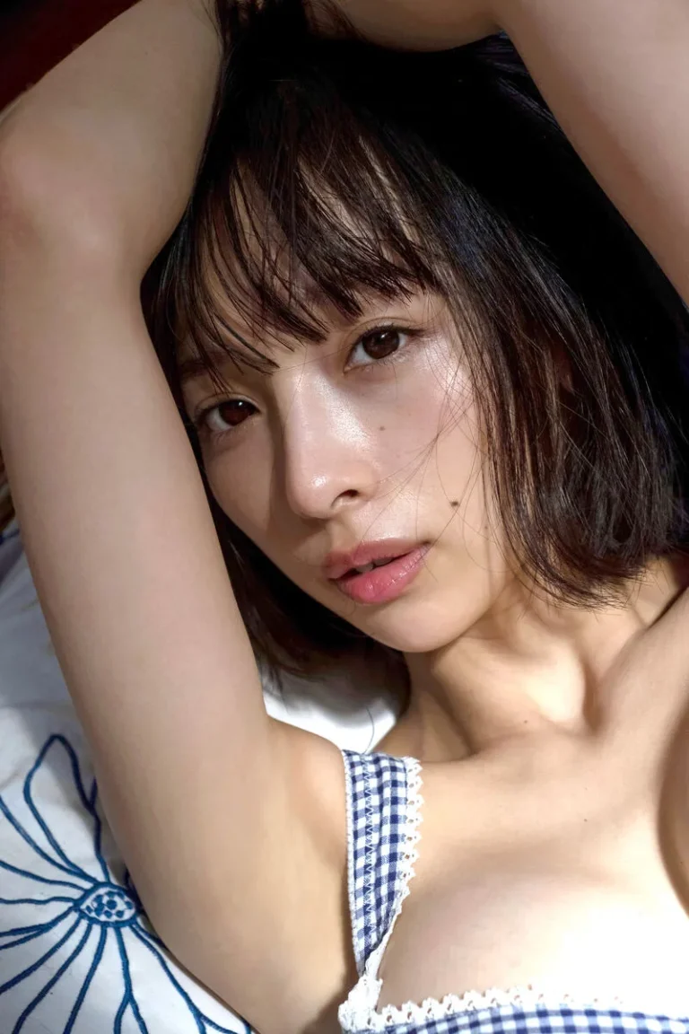 華村あすかのおっぱい画像029