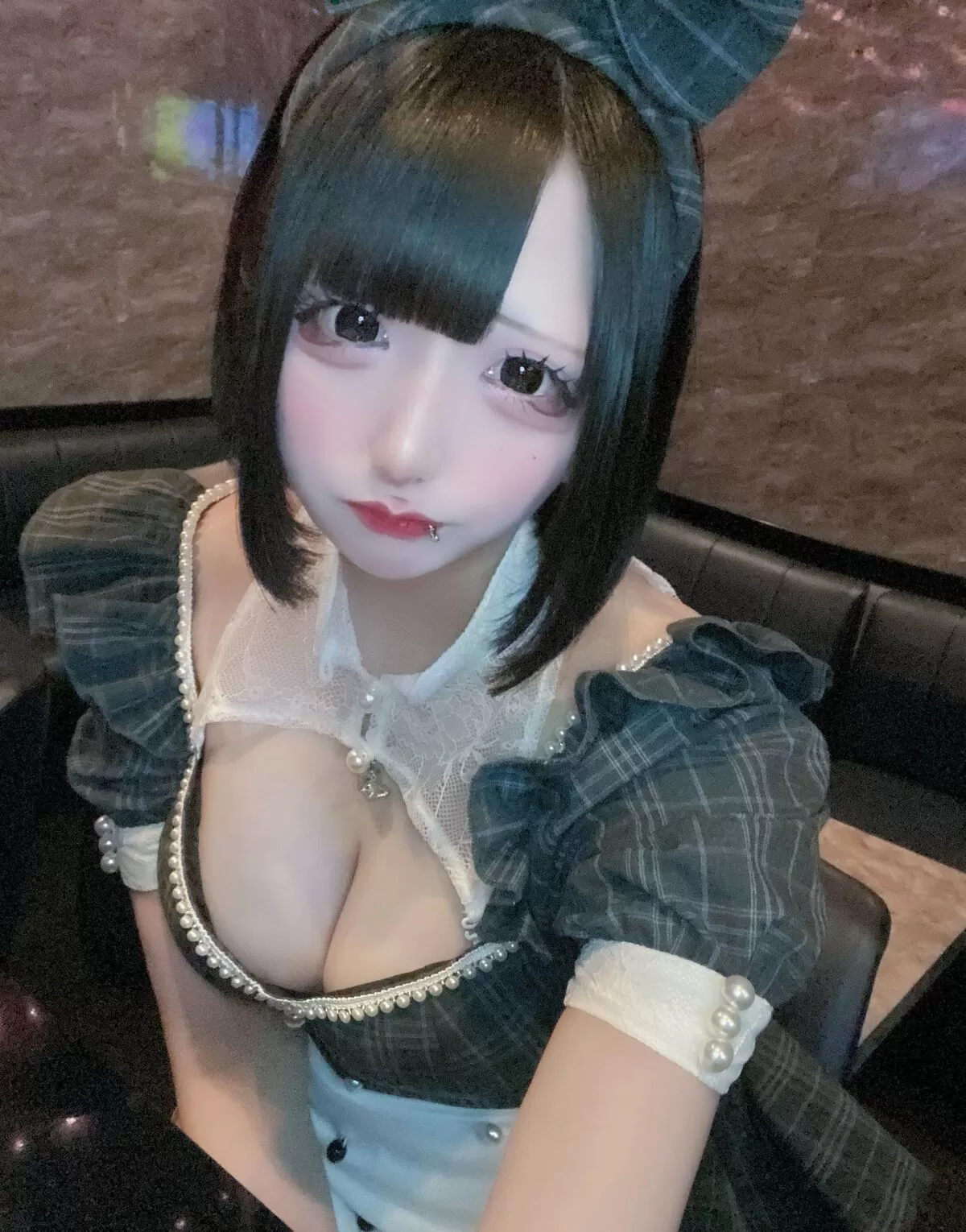 谷間エロ画像067