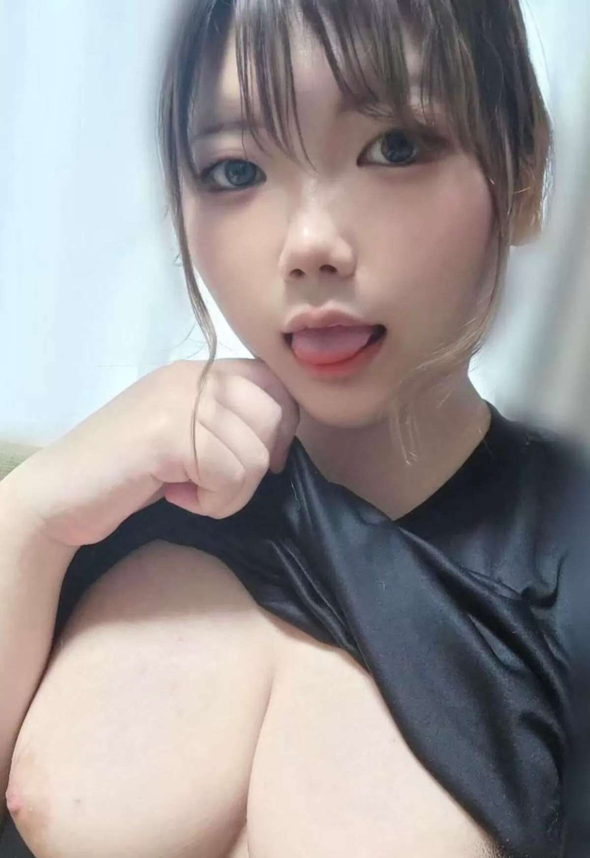 素人爆乳エロ画像047
