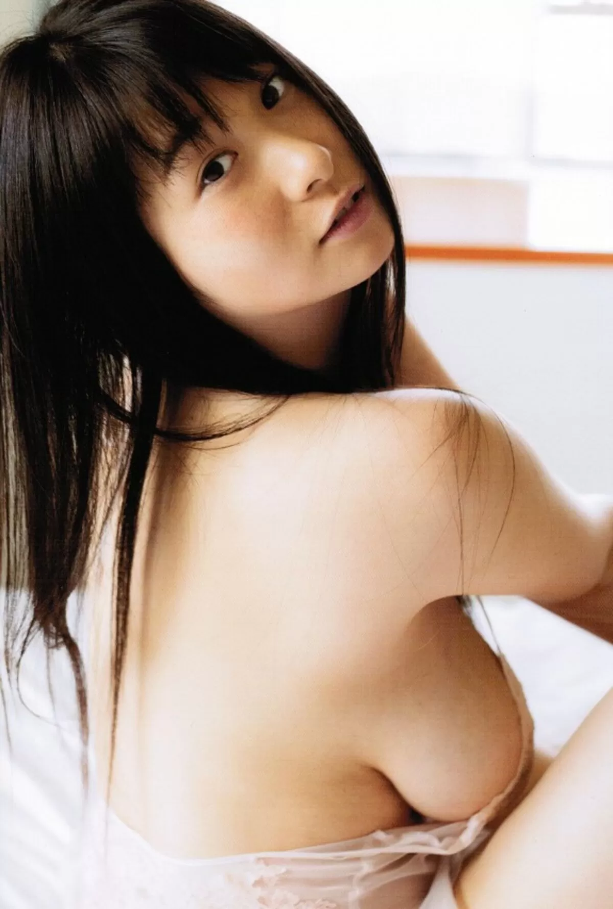 桐山瑠衣のおっぱい画像198