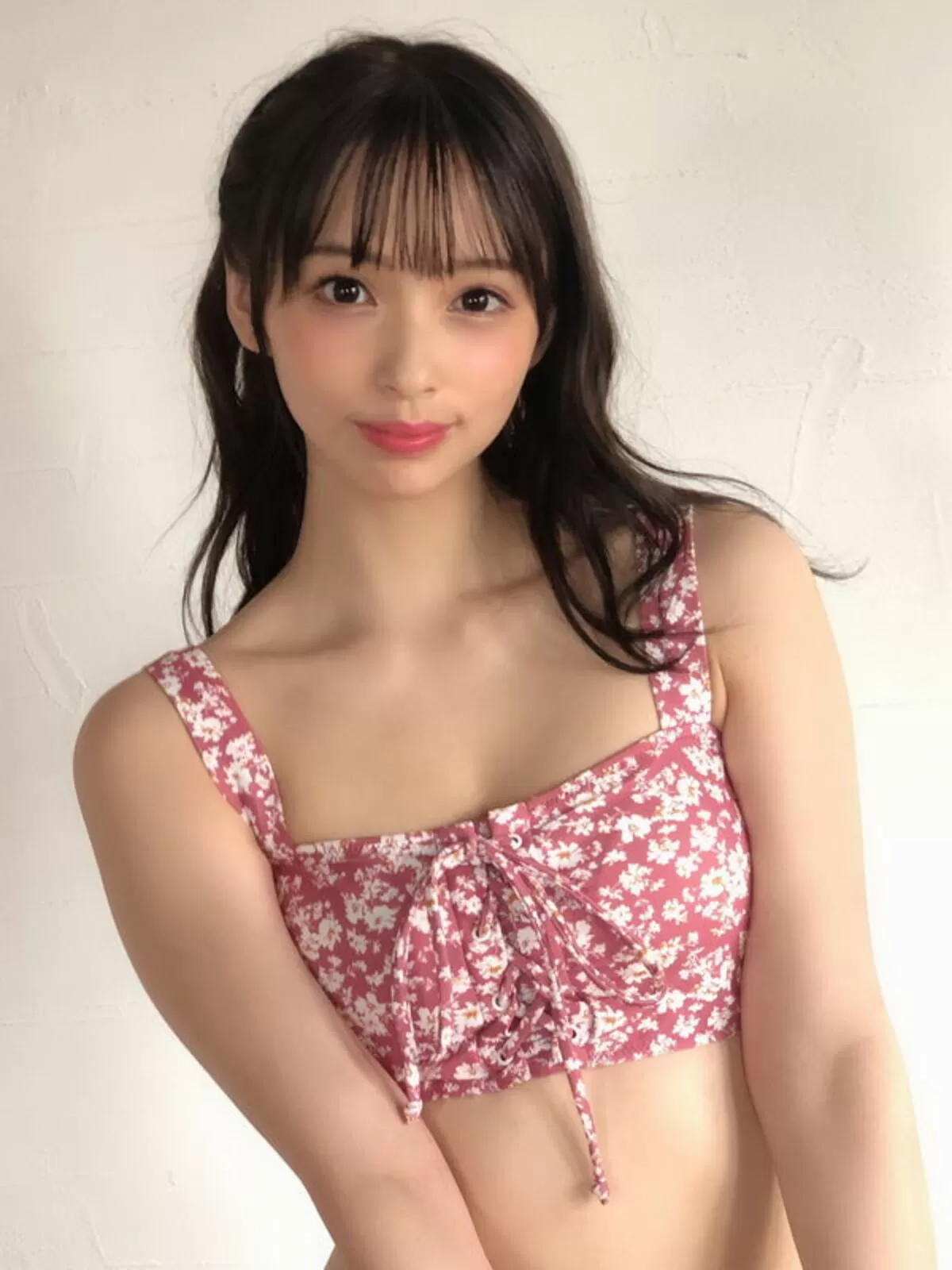 鶴巻星奈のおっぱい画像013